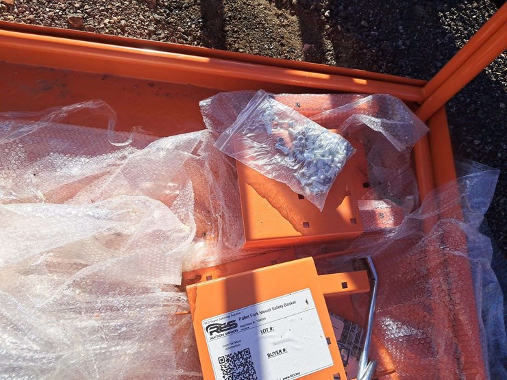 pallet-fork-mount-safety-basket-image-5