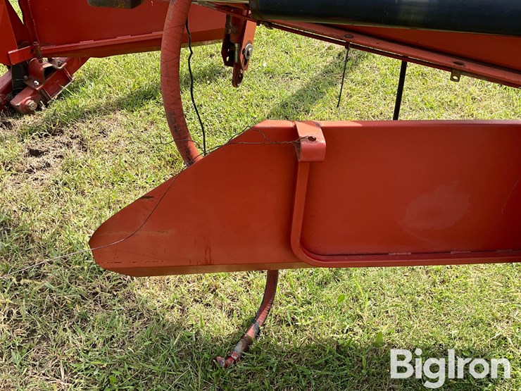new-holland-1475-image-18