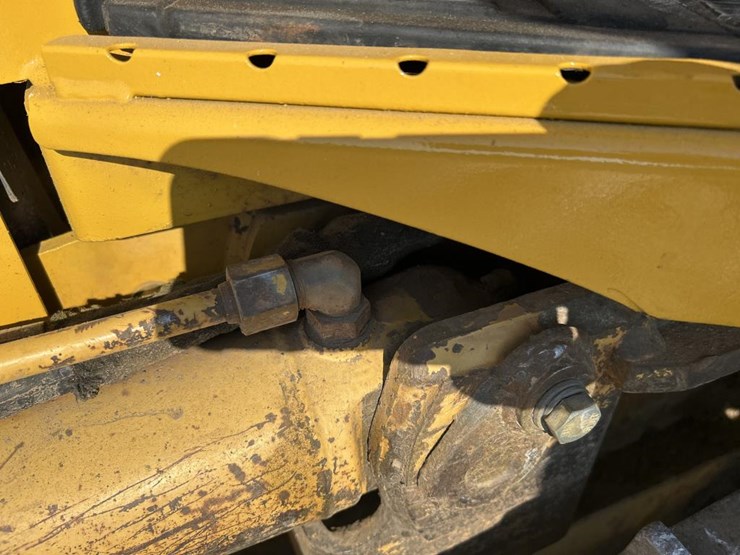 2003-deere-450h-image-17