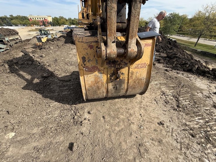 deere-790d-image-42