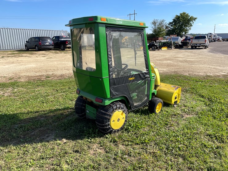 john-deere-345-image-5