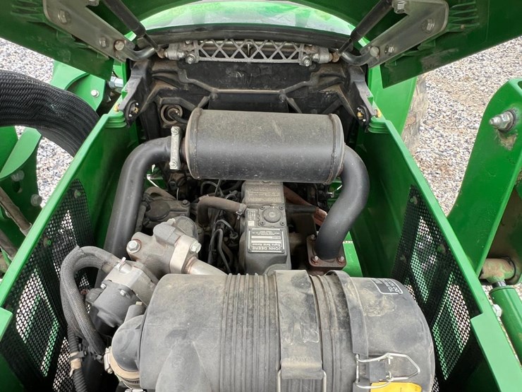 2021-john-deere-3025e-image-19