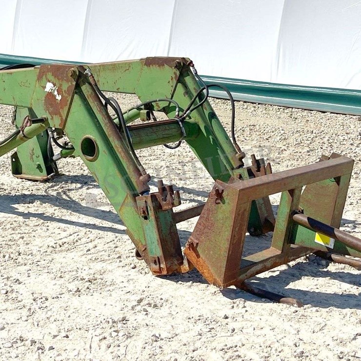 JOHN DEERE 148