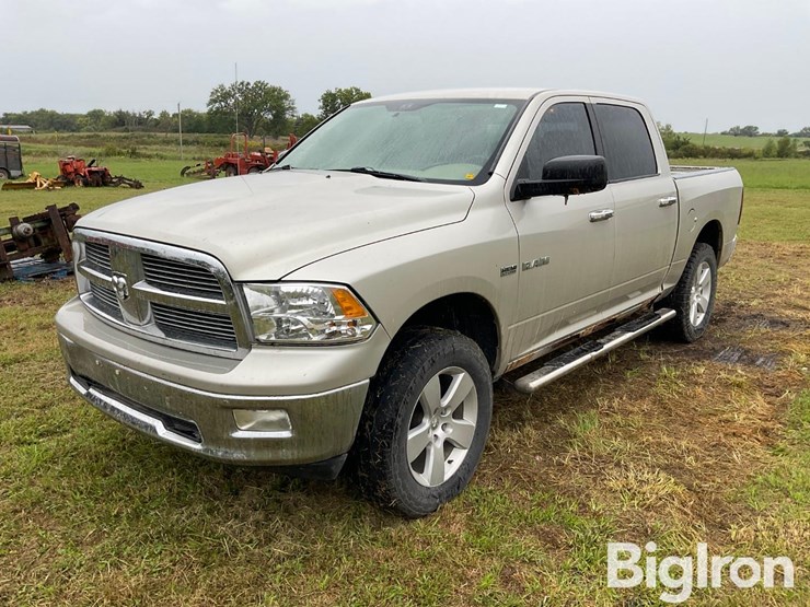 2009-dodge-ram-1500-image-1