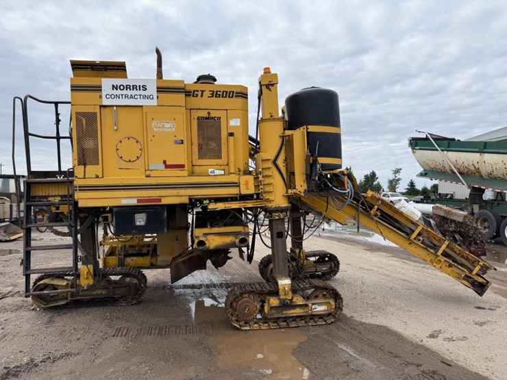 #1415-•-gomaco-gt3600-curb-machine-image-6