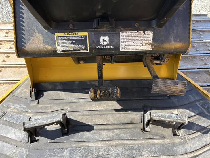 2003-deere-450h-image-40