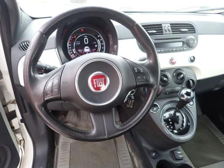 2015-fiat-500-automobile-3c3cffbr7ft662975-image-6