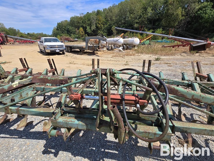 john-deere-1100-image-12