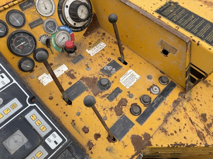 #1415-•-gomaco-gt3600-curb-machine-image-66