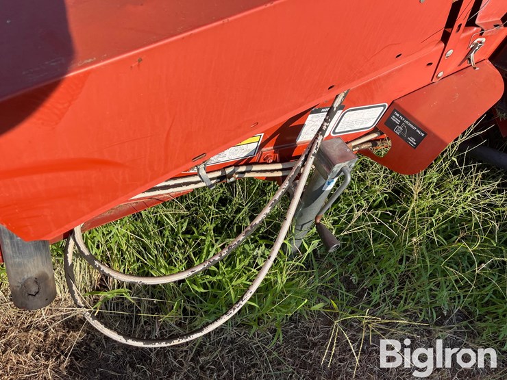 hesston-bp25-image-16