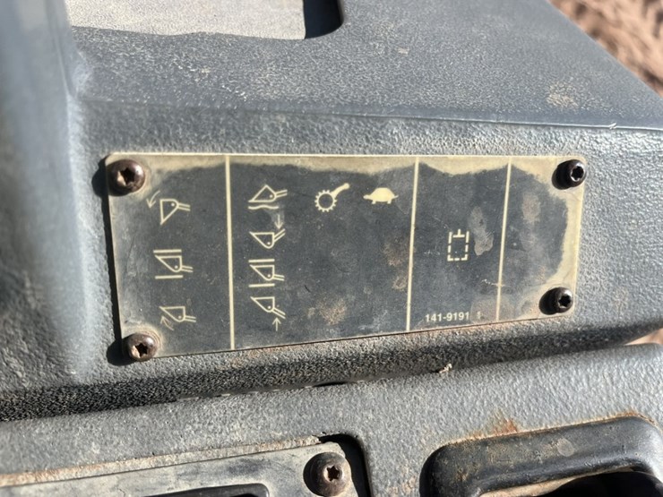 caterpillar-928g-image-108