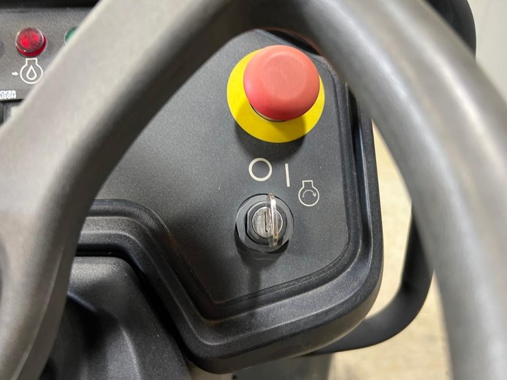 2021-wacker-neuson-rd12a-90-image-23