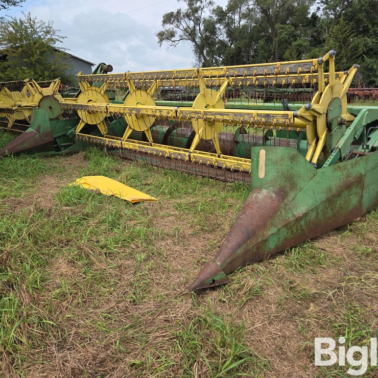 JOHN DEERE 215