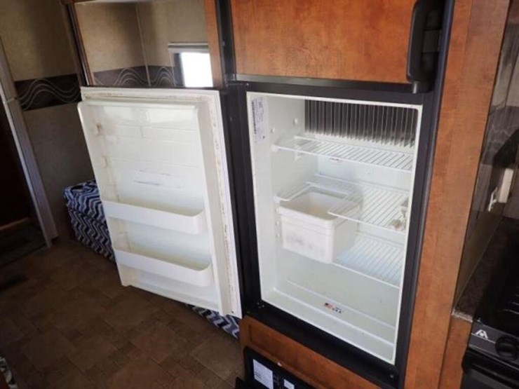 2012-skyline-nomad-t/a-travel-trailer-1se200r21cf0-image-36