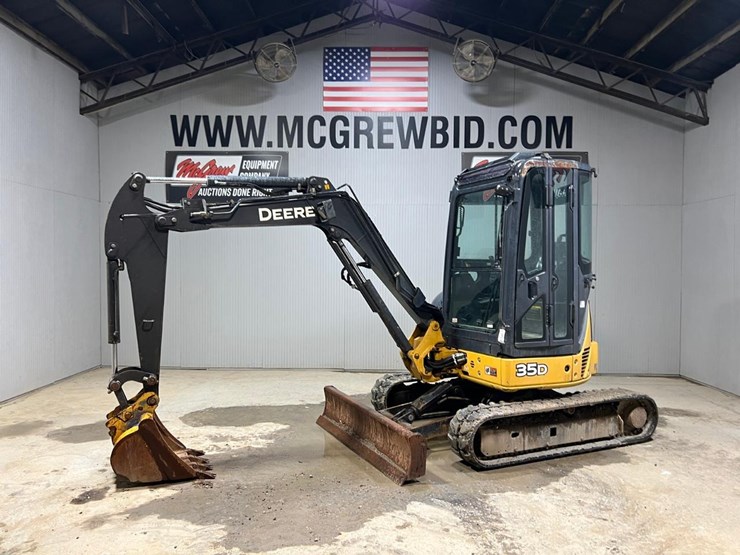 deere-35d-image-1