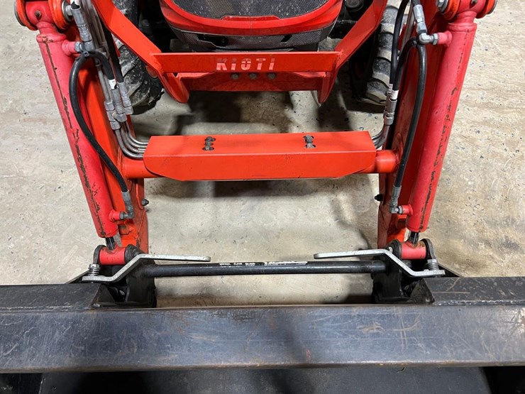 kioti-cs2510-image-10