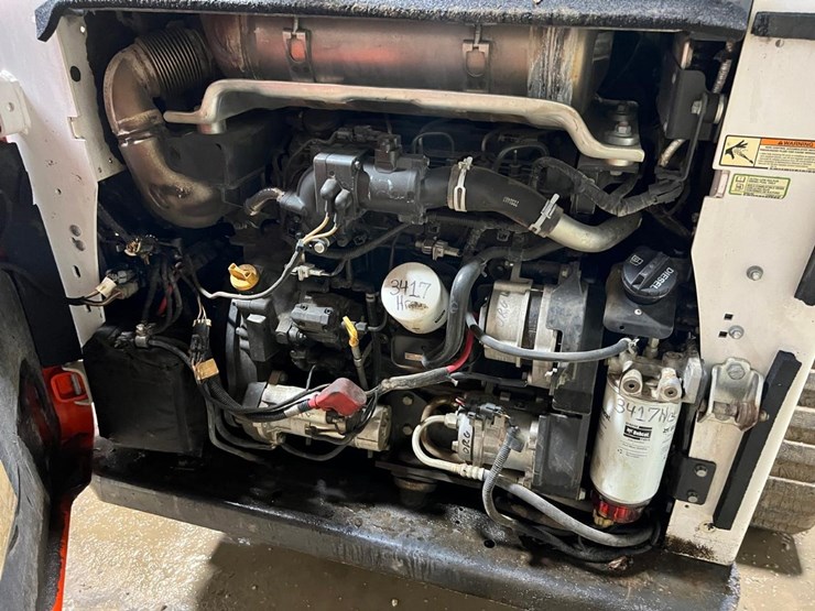2020-bobcat-t770-image-16