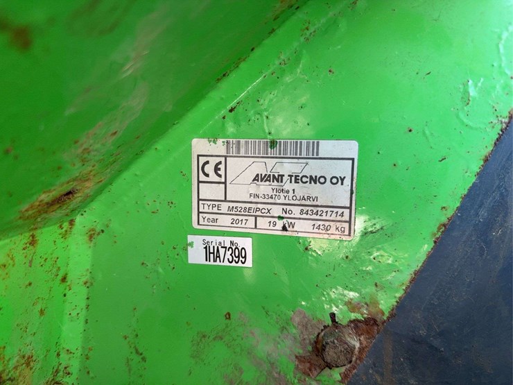 advant-528-wheel-loader-image-23