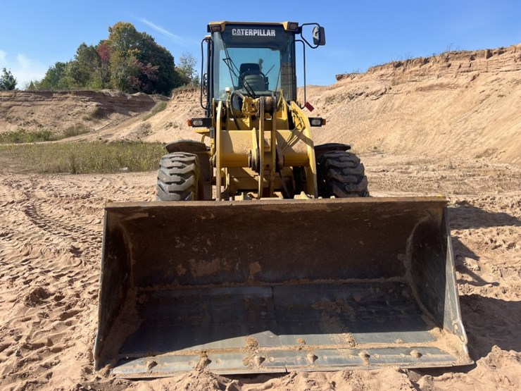 caterpillar-928g-image-8