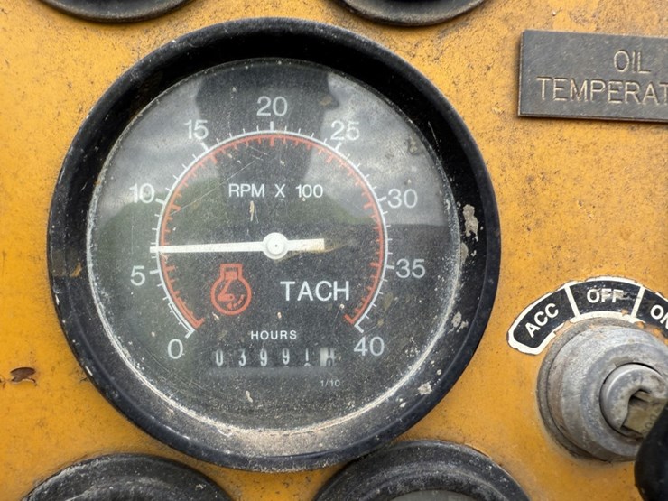 #1415-•-gomaco-gt3600-curb-machine-image-65
