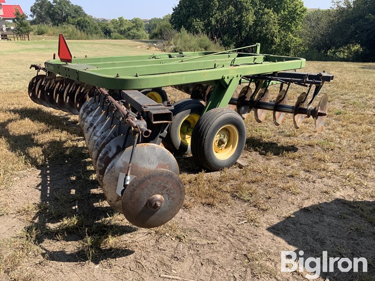 john-deere-310-image-5