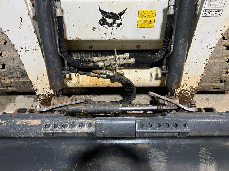 2023-bobcat-t770-image-10