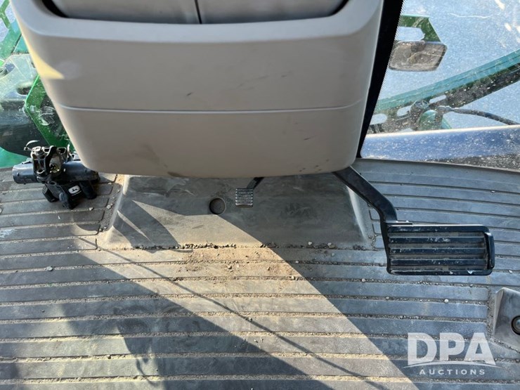 2019-john-deere-r4045-image-87