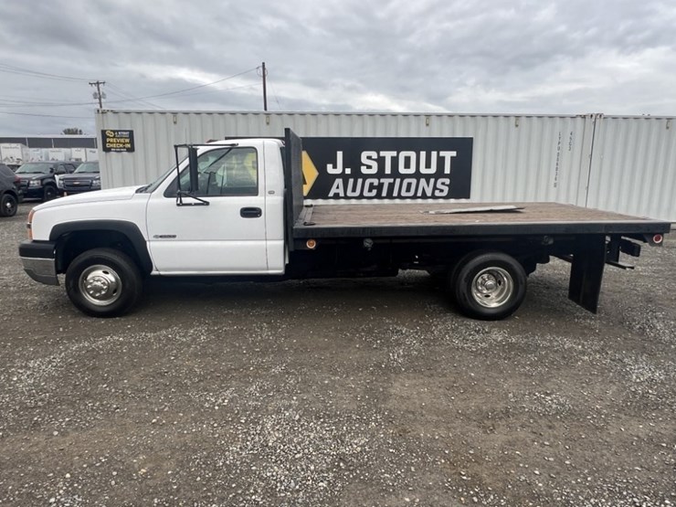 2004-chevrolet-silverado-3500-image-7