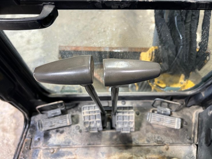 deere-35d-image-31