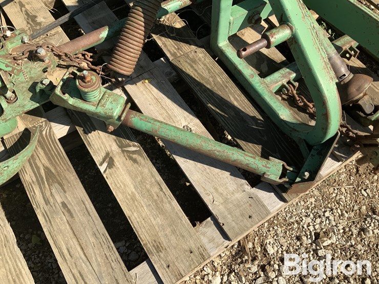 john-deere-350-image-12
