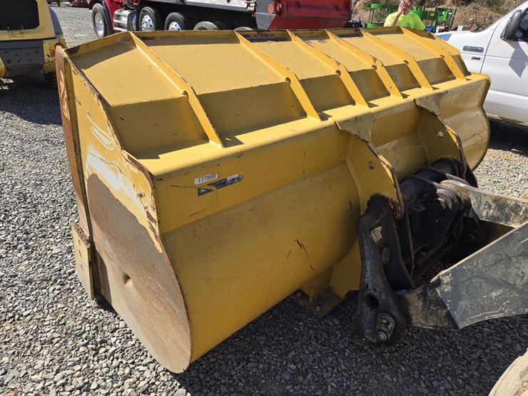 deere-624k-image-11