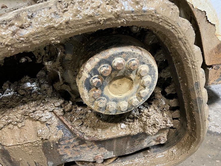 2015-bobcat-t550-image-15