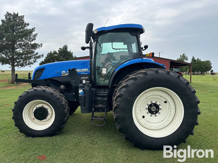 2014-new-holland-t7.250-image-8
