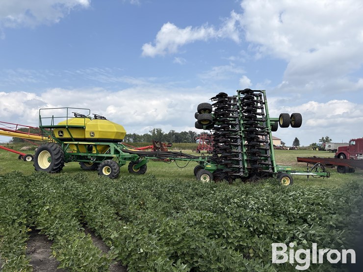 2005-john-deere-1890-image-4