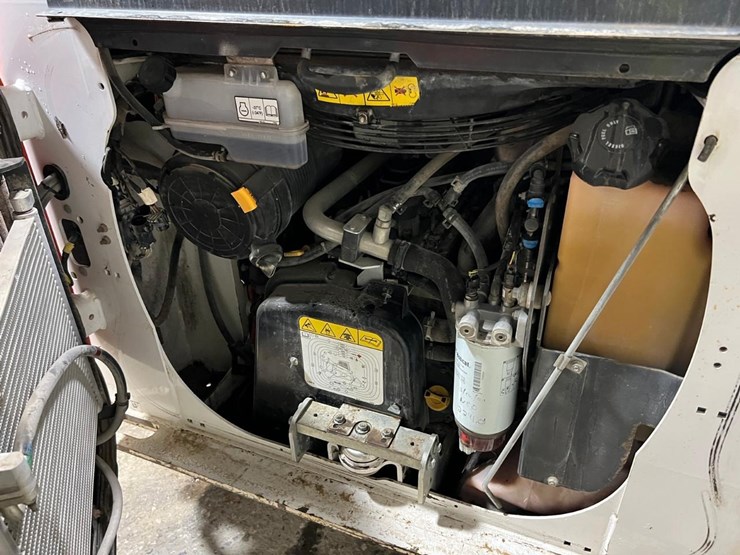 2022-bobcat-t66-image-49