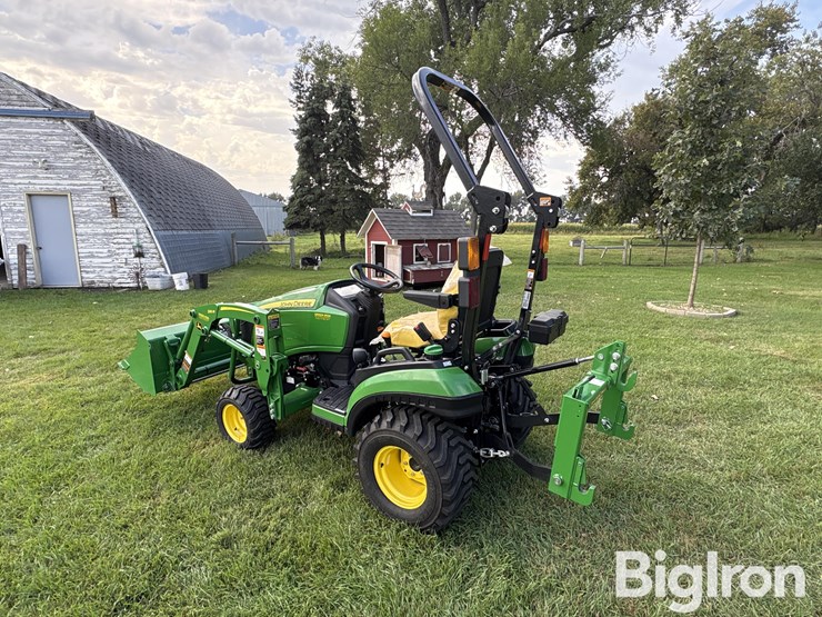 2021-john-deere-1025r-image-7
