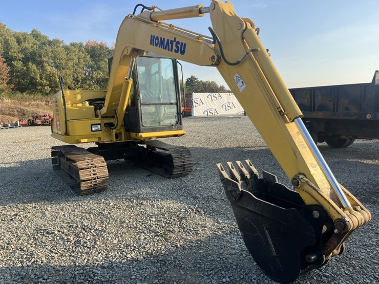 2012-komatsu-pc70-image-10