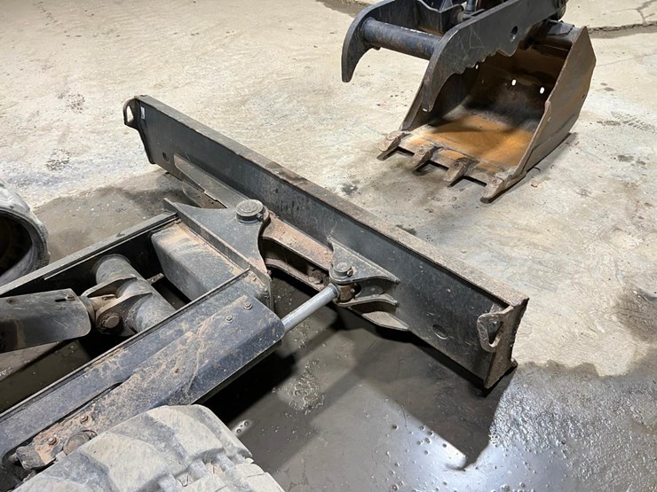 2020-bobcat-e42-image-27