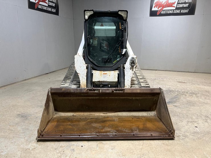 2016-bobcat-t740-image-8