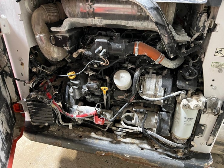 2022-bobcat-t870-image-16