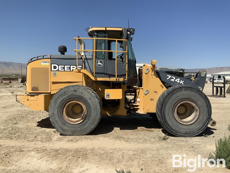 2012-deere-724k-image-4