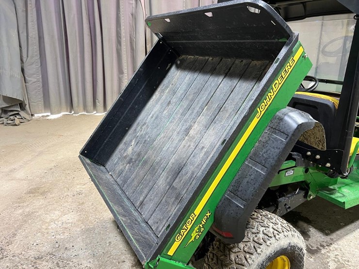 john-deere-gator-image-17