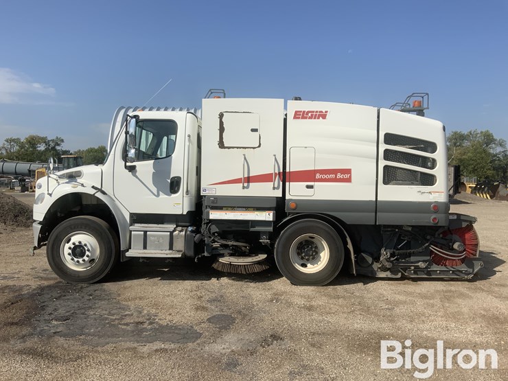 2015-elgin-broom-bear-image-8