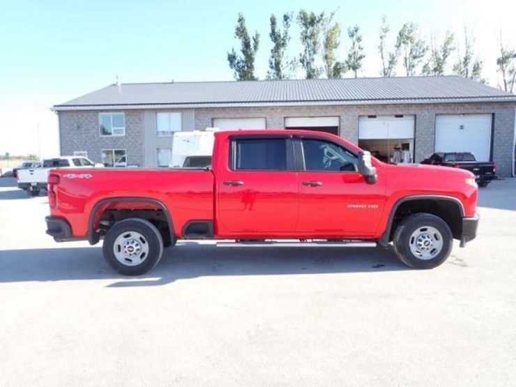 2022-chevrolet-2500-image-4