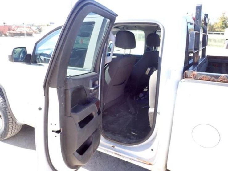 2016-gmc-sierra-1500-image-35