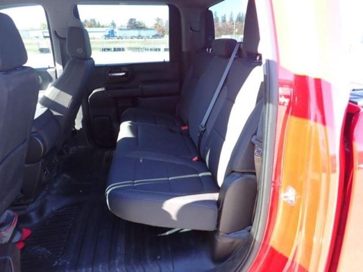 2022-chevrolet-silverado-2500-image-50
