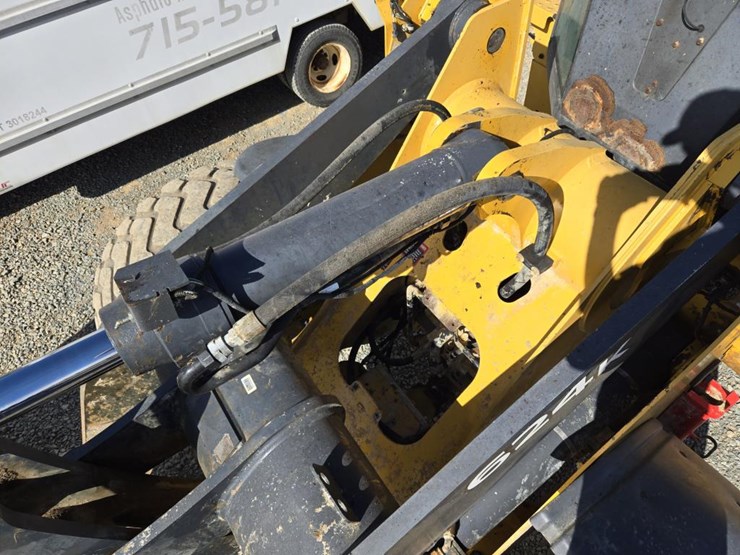 deere-624k-image-17
