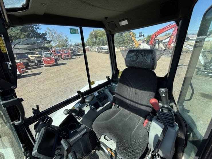 2022-bobcat-e35i-image-28
