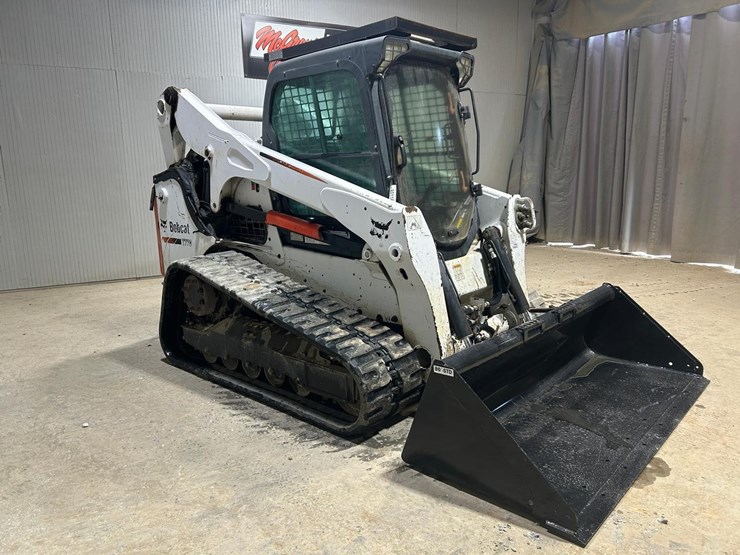 2015-bobcat-t770-image-8