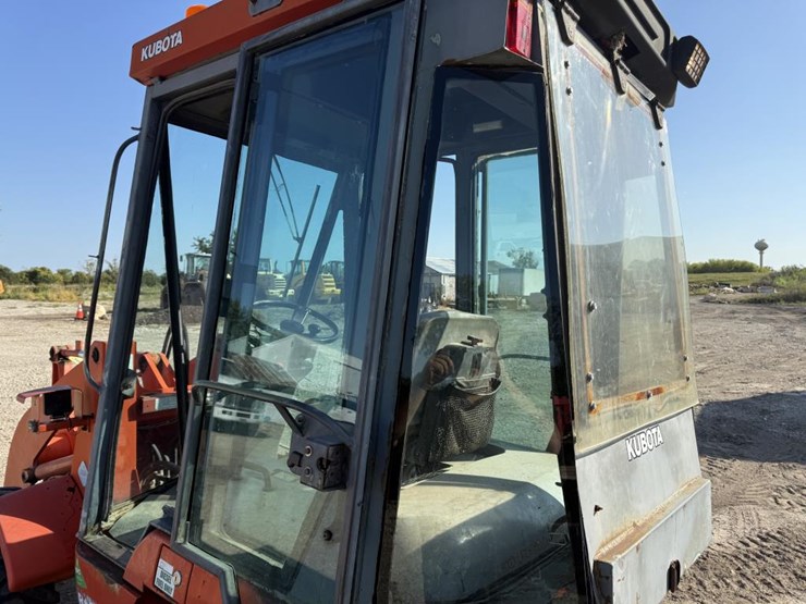 kubota-r520-image-21